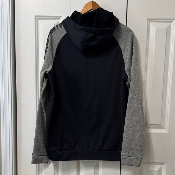Nike Black and Gray Pullover Hoodie, EUC❤️ - Picture 4 of 6